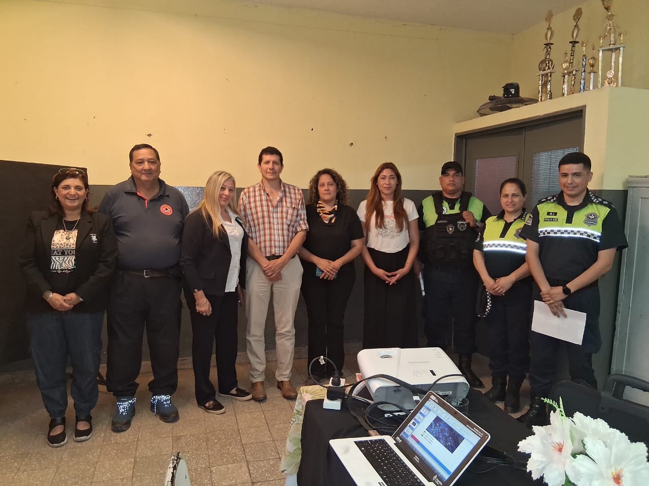 Reunión de planificación en la Escuela N.º 2 “Provincia de San Luis”, ubicada en Ruta 302, km 23 – Ranchillos